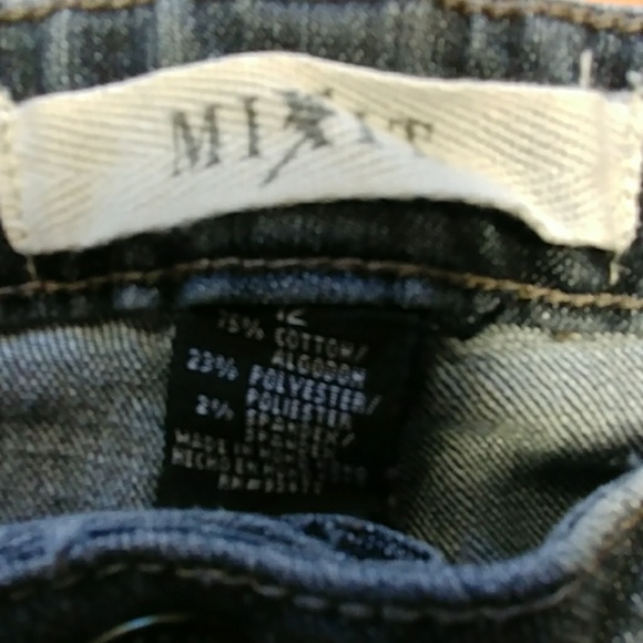 Mix It Dark Wash Jeans. Size 12 - Picture 3 of 5